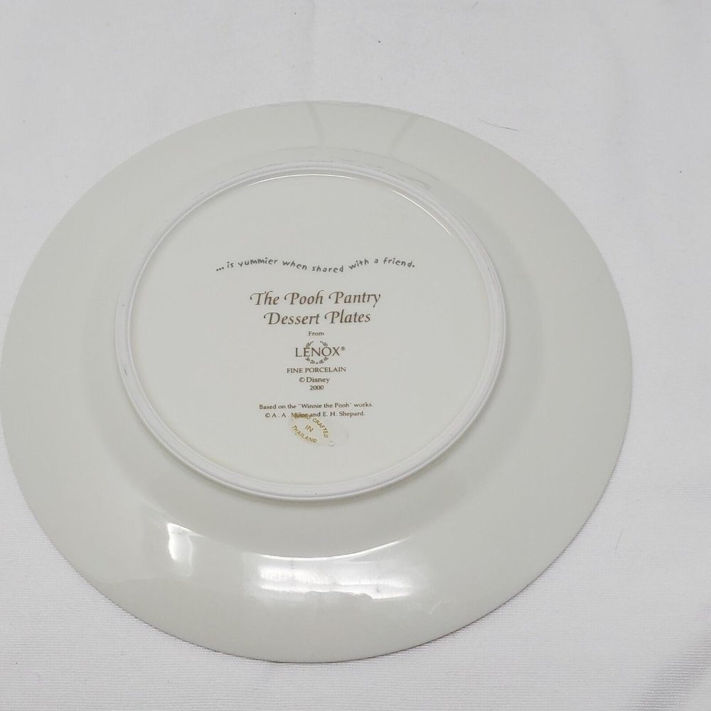 Vintage 2000 LENOX DISNEY THE POOH PANTRY Dessert Plates Fine Porcelain - Picture 4 of 11